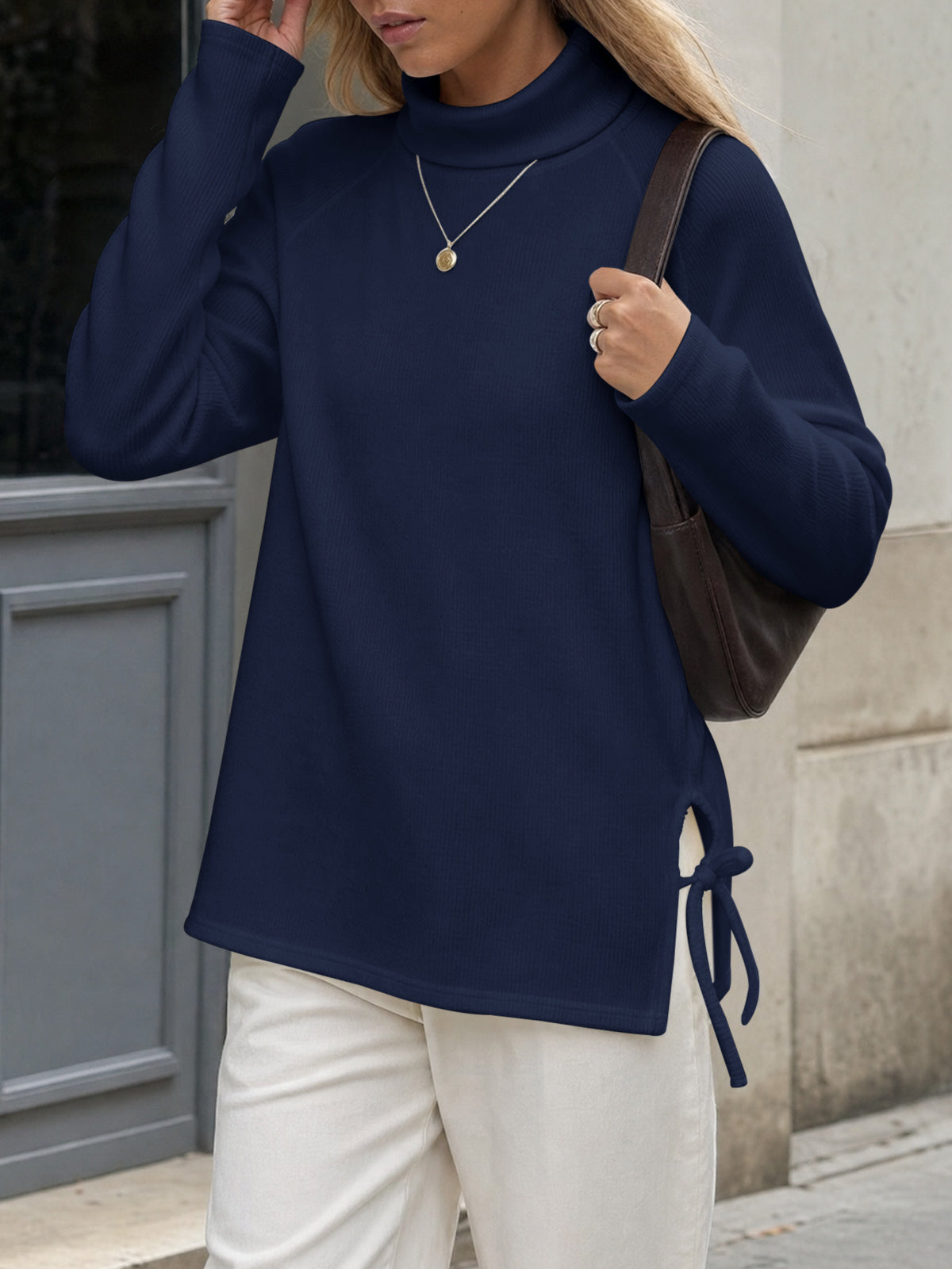 Women's Ribbed Knit Oversized Side-Slit Turtleneck Sweater – Navy