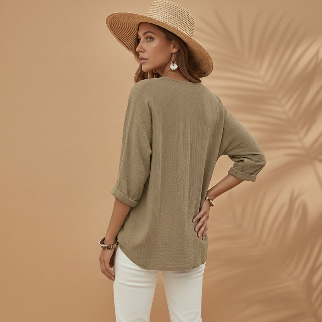 Audrey | Granada V-Neck Tee