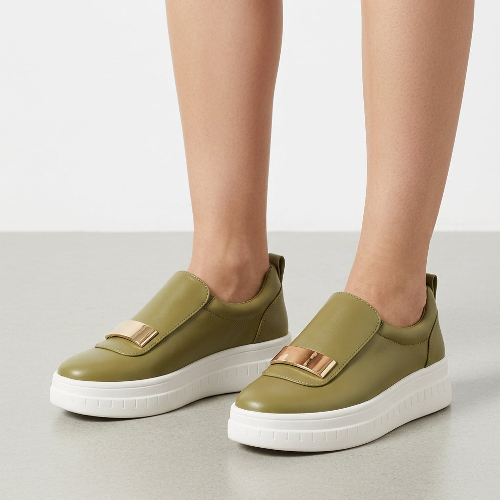 Elizabeth | Vence Gold Accent Platform Loafers
